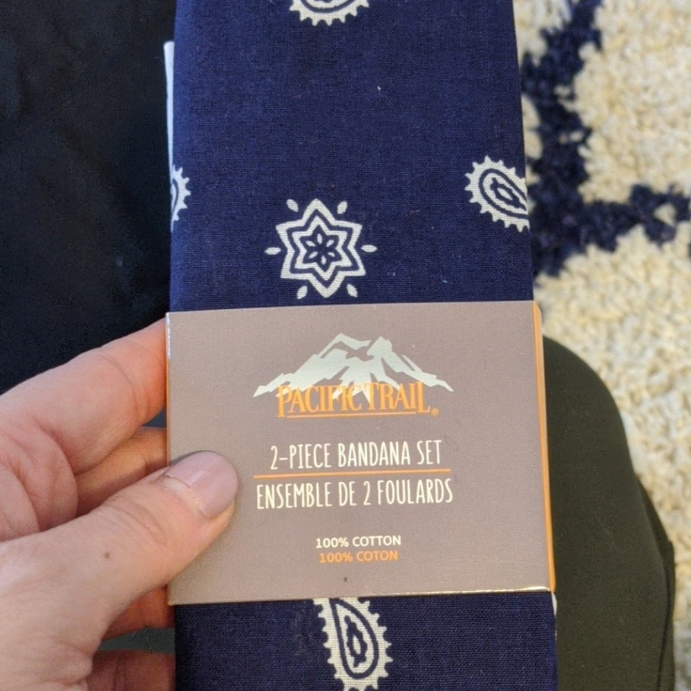 ⚡Pack of two bandanas, Columbia Sportswear ⚡
